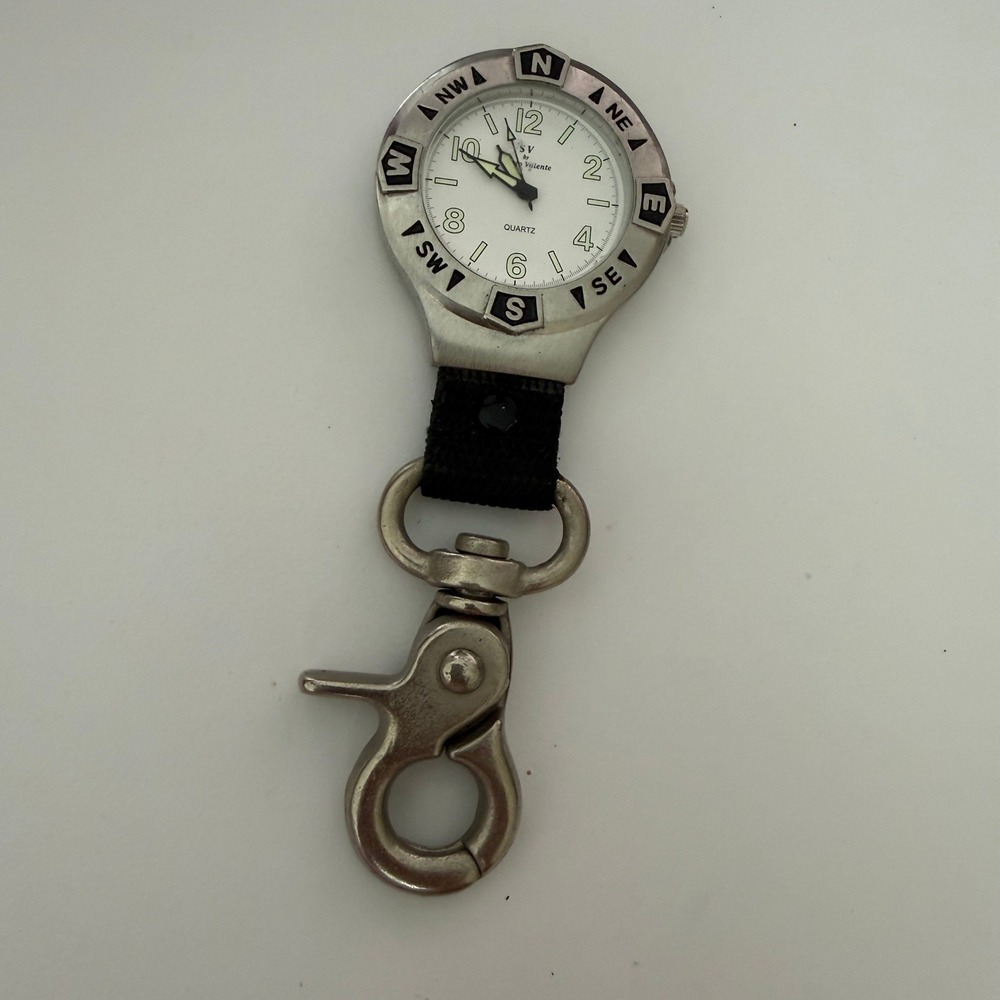 Sergio Valente SV Quartz Clip-On Compass Bezel Pocket Watch P-BACIA Silver Tone